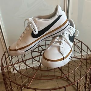 Nike Shoes Court Legacy